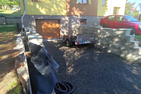 Před realizací