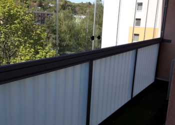 Zasklení lodžií v panelovém domě