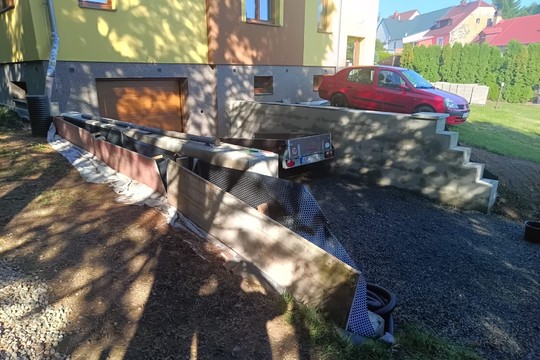 Před realizací